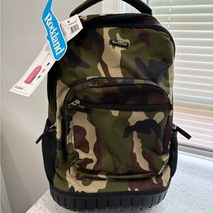 NWT Rockland 19" Wheeled Backpack in Camo Print